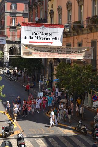 Bella Napoli Art Gallery in the heart of Naples gallery image 2