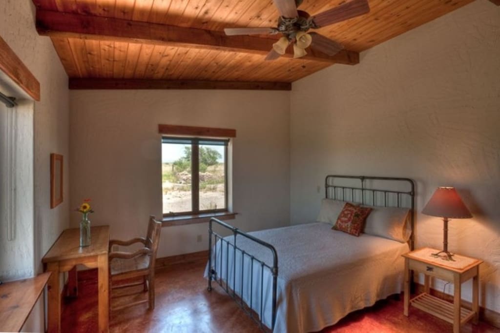 West bedroom (now has a king bed)