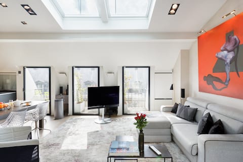 Top Airbnb: Prestige on the Louvre & Tuileries in Paris 1er Arrondissement