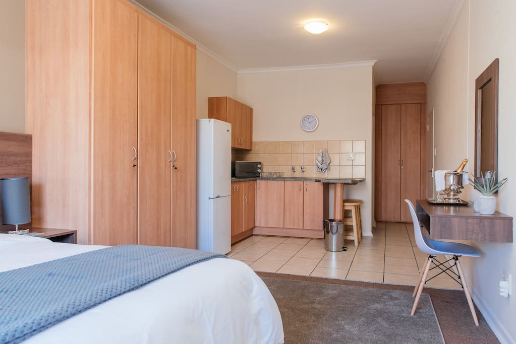 Spacious rooms with fully equipped kitchens. Some might say that it feels like home. We hope it feels even better!