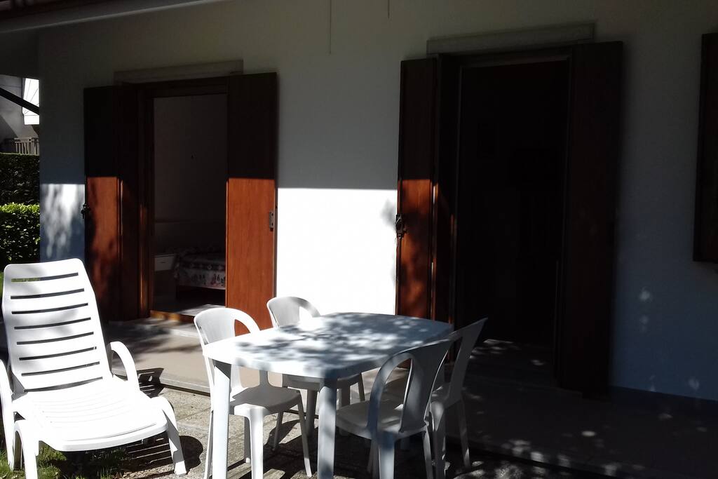 ESTERNO