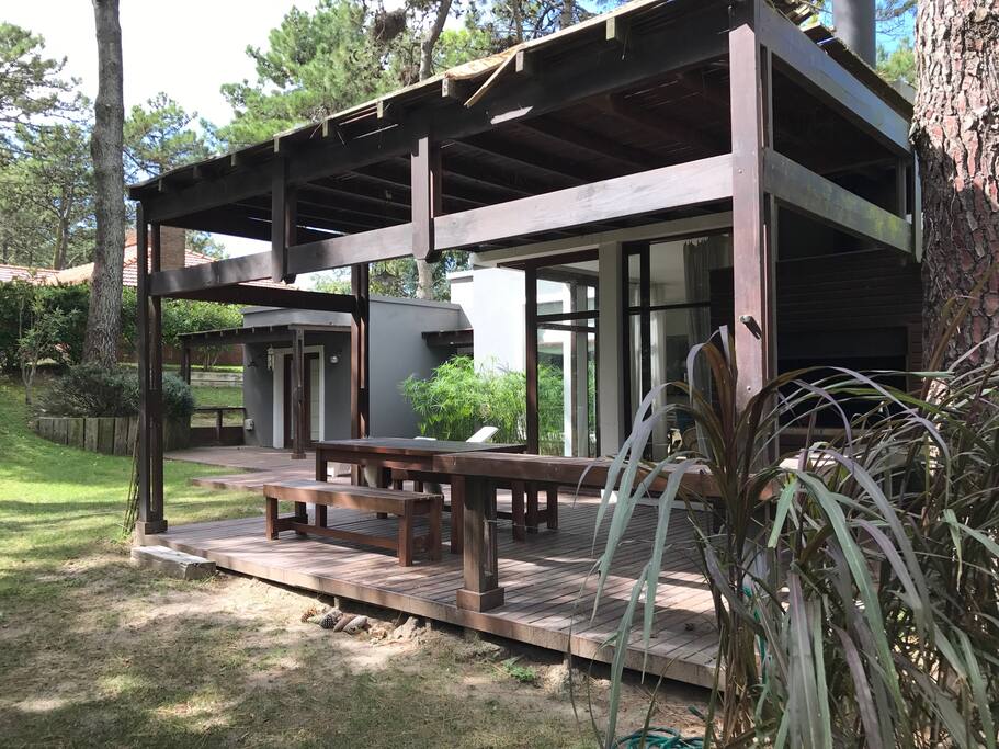 Terraza con parrilla externa