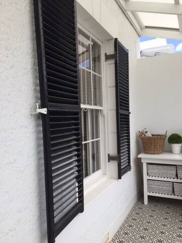 Cosy Cape Town cul de sac cottage gallery image 4