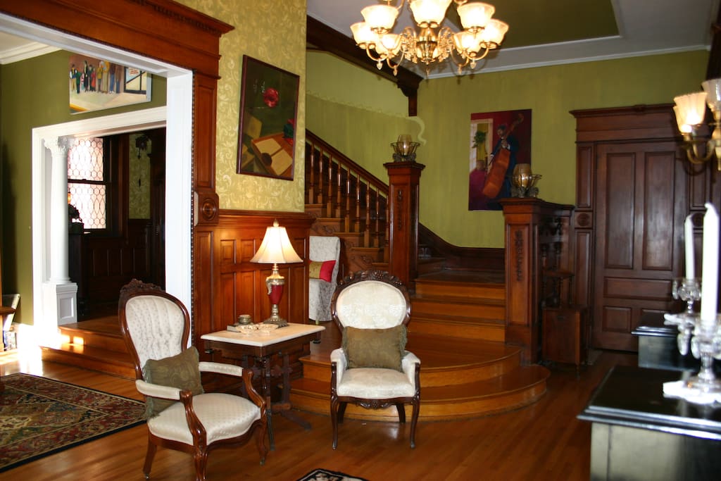 Front Entry Foyer