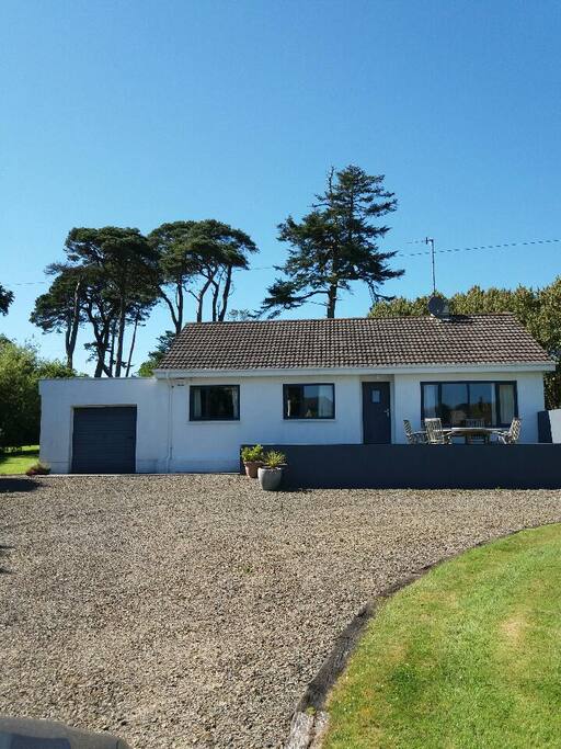 Sun Terrace to Front (and Rear)