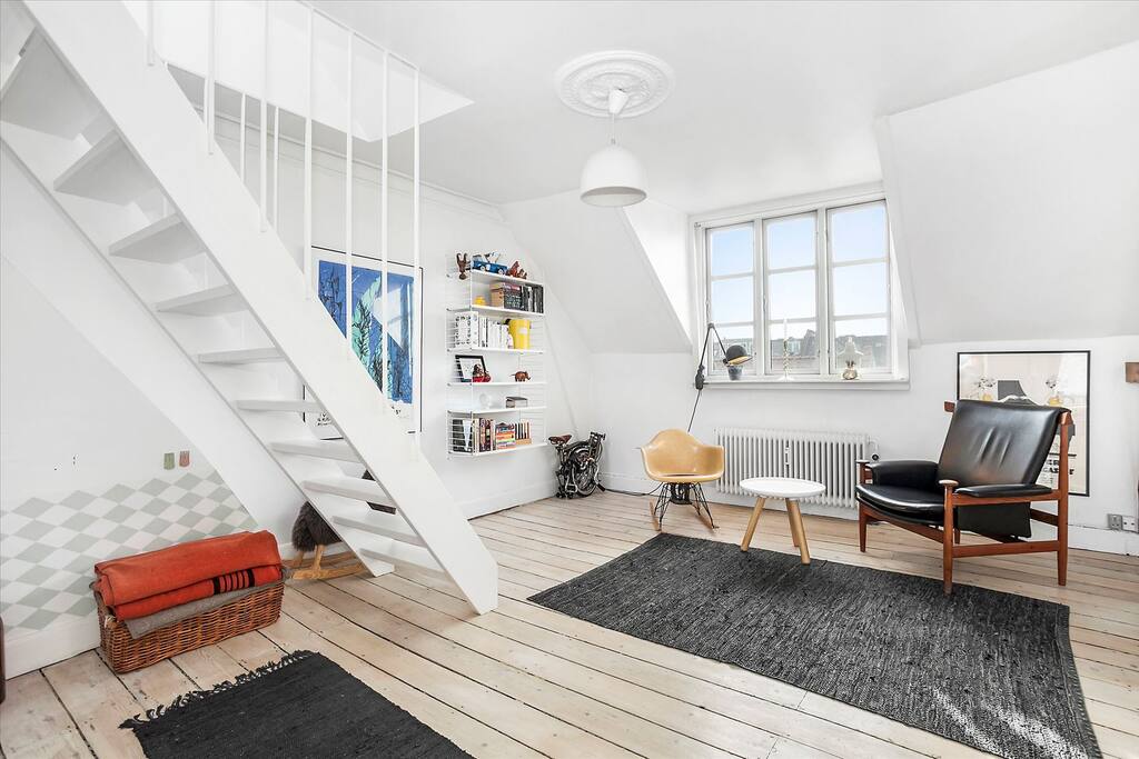 Access to roof terrace, directly from living room