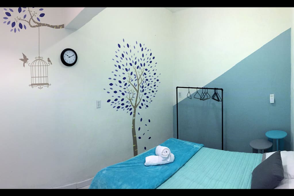 Decoration with vinyl