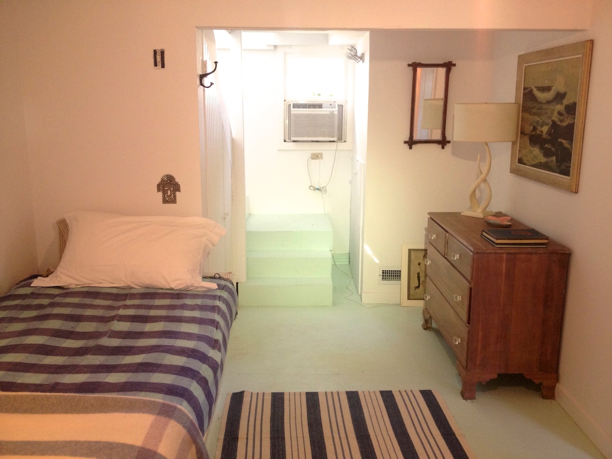 Единична спалня