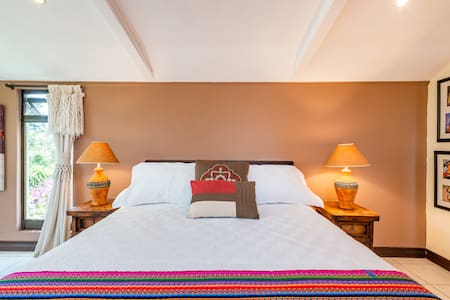 Beautiful Recently-Listed Private Gated Apartment