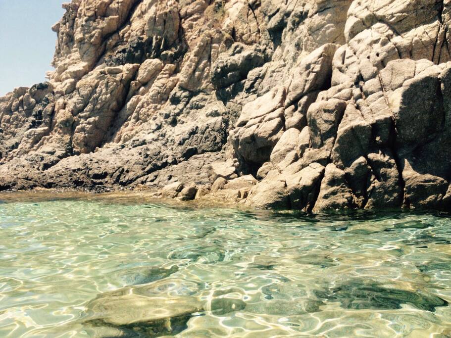 Caletta sulla scogliera