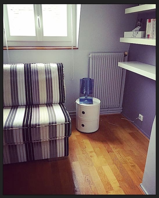 La chambre à louer (canapé fermé)