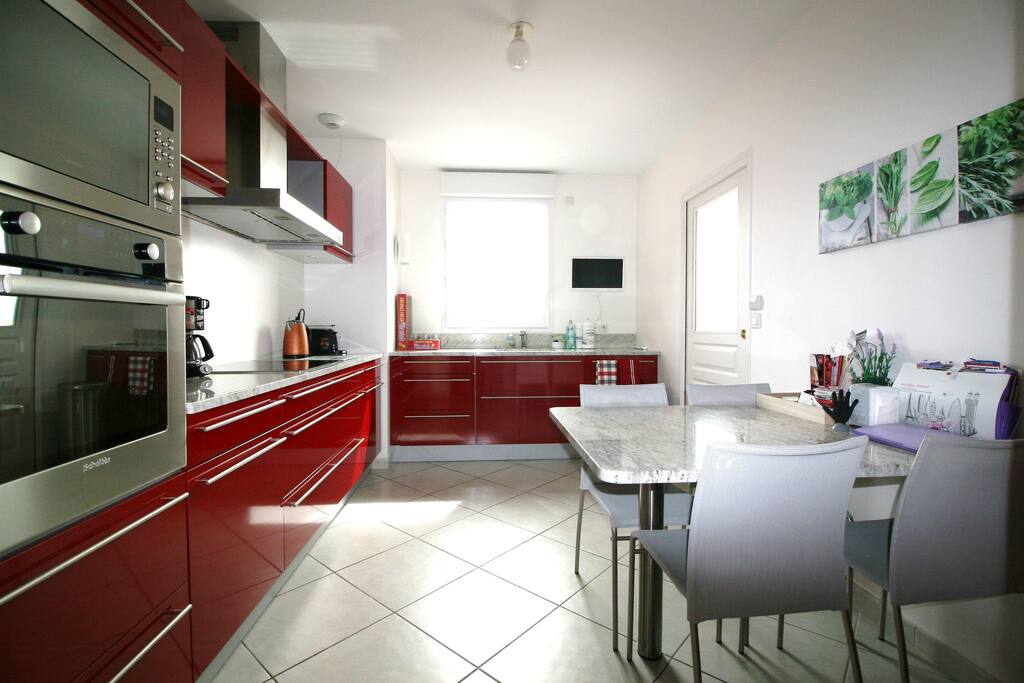 Cuisine avec coin repas