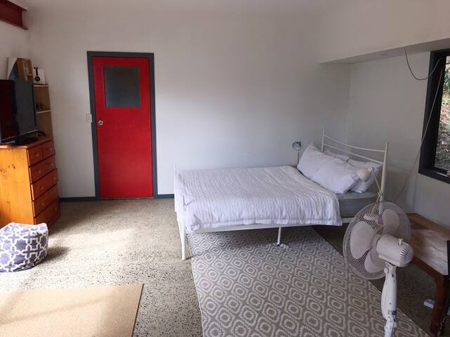 Closest acreage to Byron gallery image 5