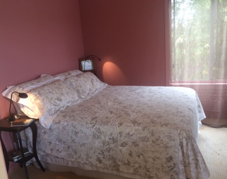Queen Bed