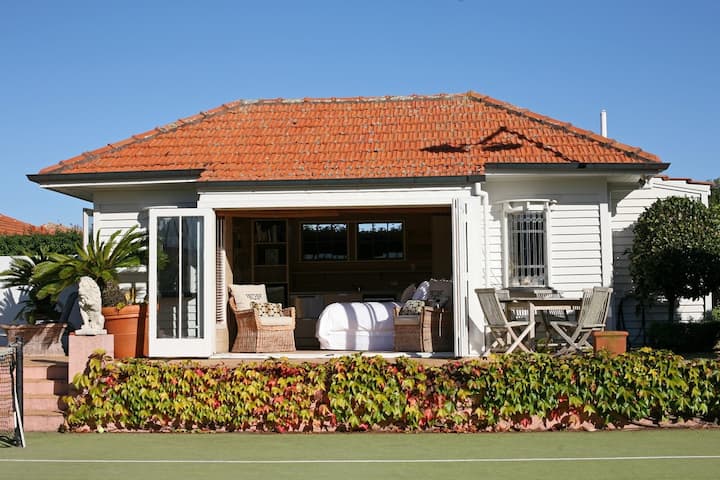 Retreat on the Park Pool House