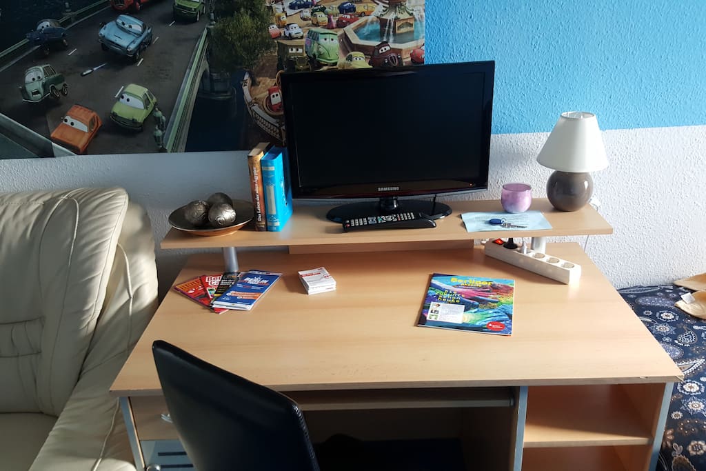 desk with several turistic information