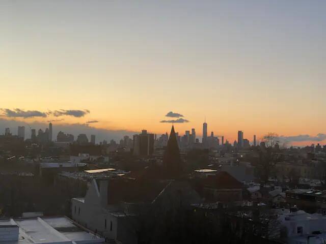 Master 3bedroom with Huge Patio, Gym, Roof Deck★ gallery image 2