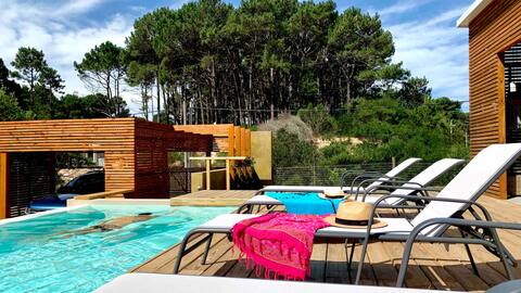 Complete House near the sea/heated pool+jacuzzi