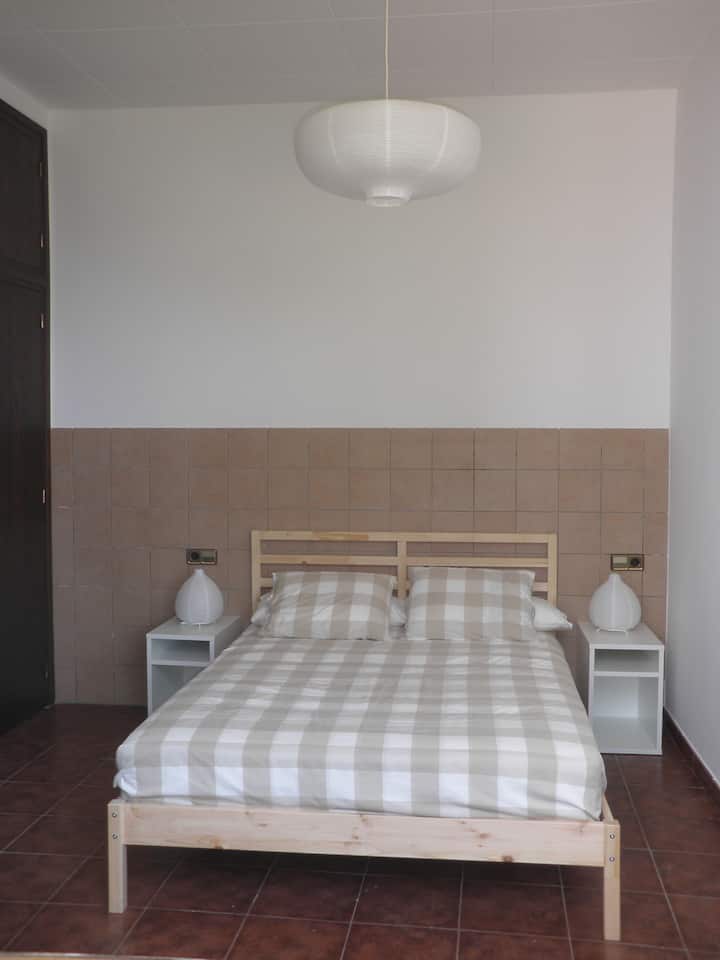 Apartment REFURBISHED (HTUB-012557)