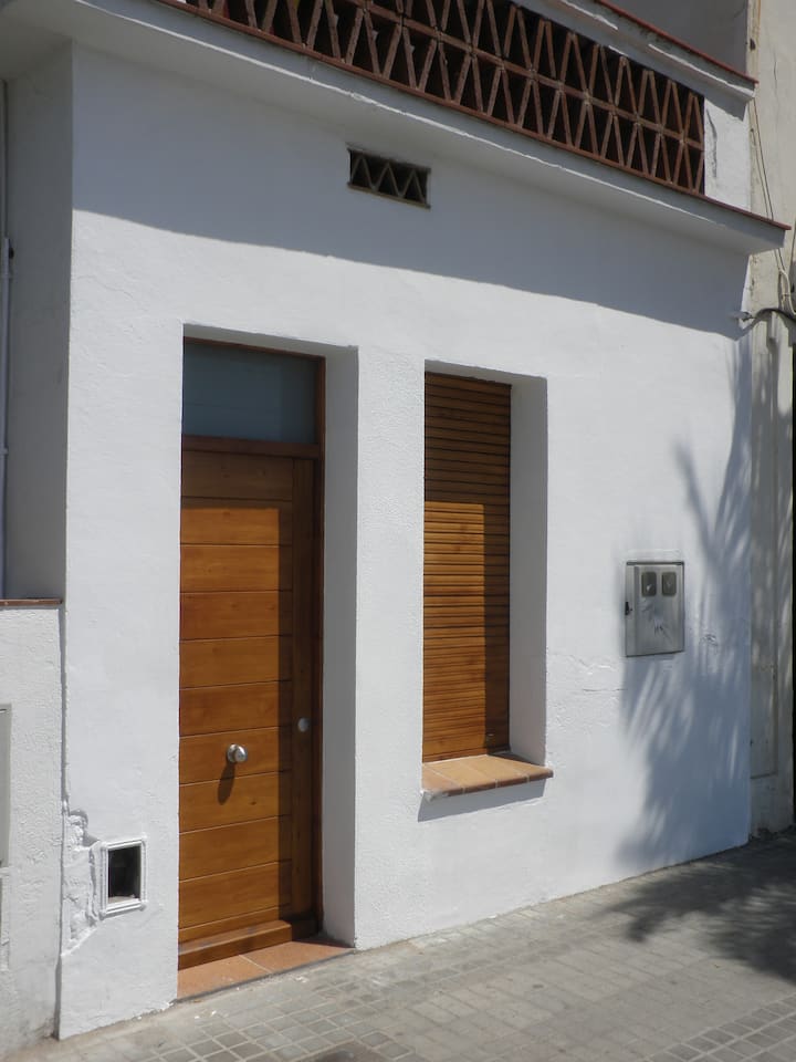 Apartment REFURBISHED (HTUB-012557)