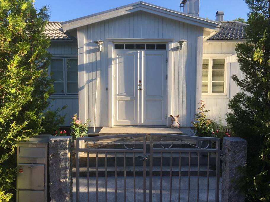 Entrance from the street