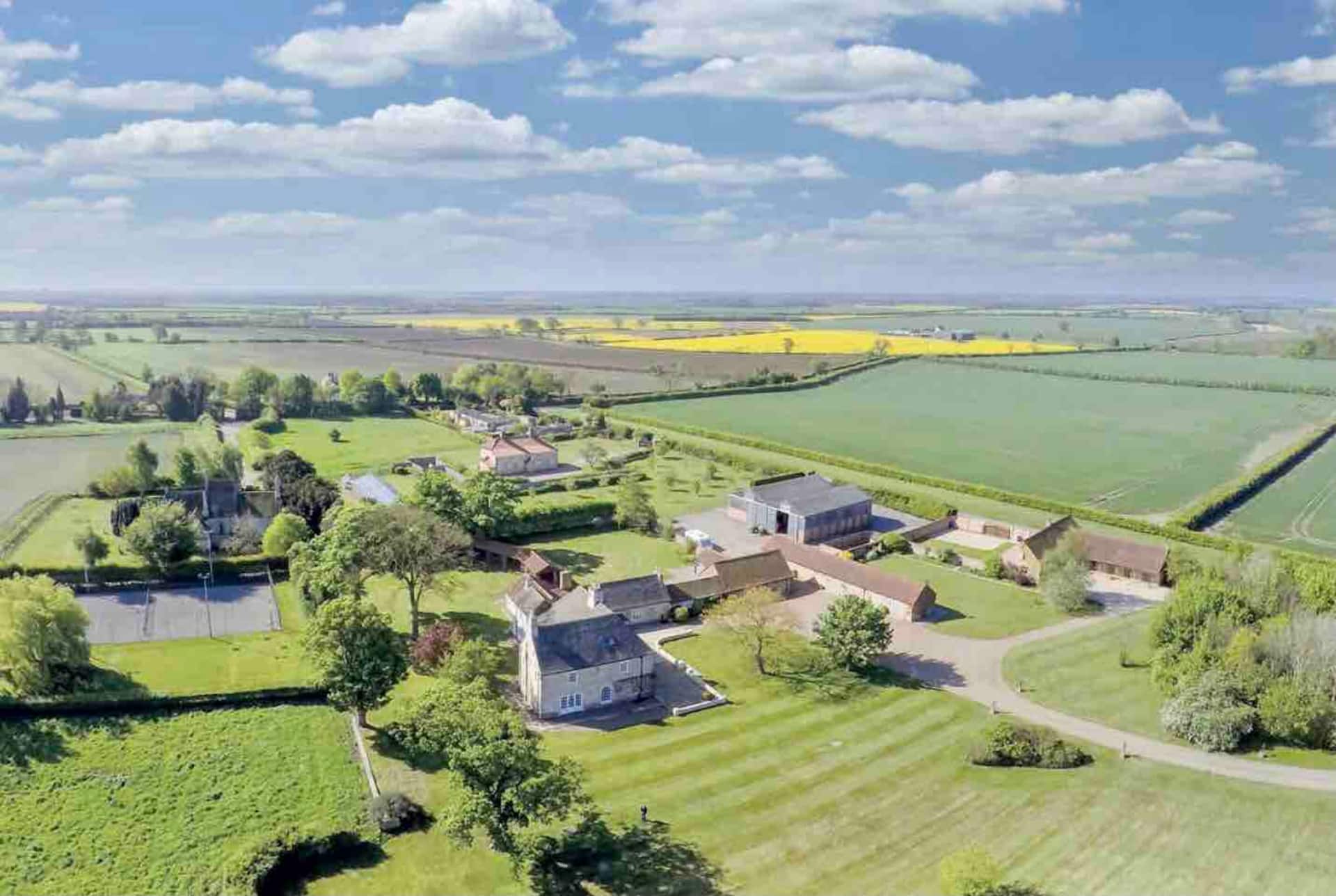 Charming Hen Cottage Countryside Retreat Lincoln