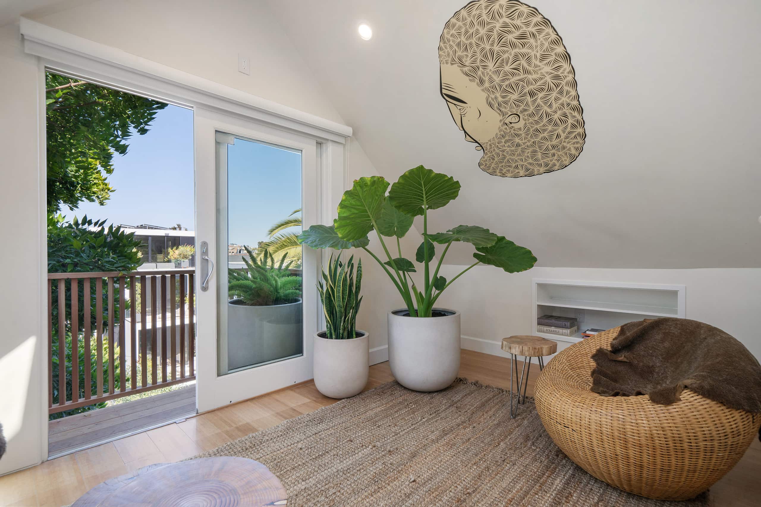 Home in San Francisco · ★4.95 · 1 bedroom · 2 beds · 1 bath - Image 1