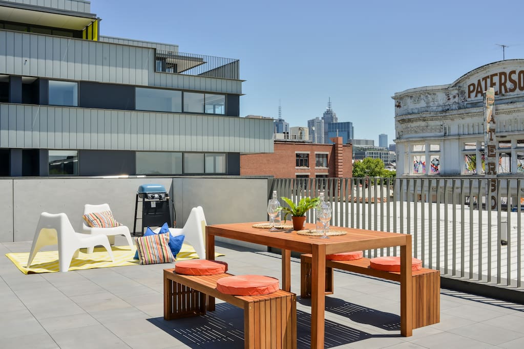 "Would definitely stay again. Great location, close to everything you need for a great weekend in Melbourne." - Will April 2017