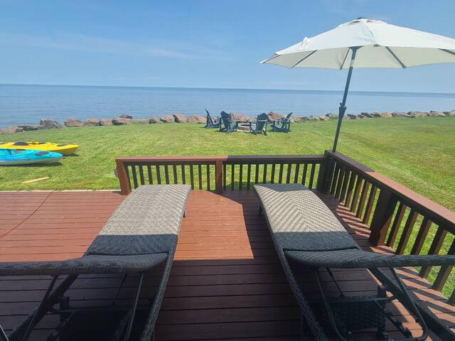 Nautical Beach House gallery image 3