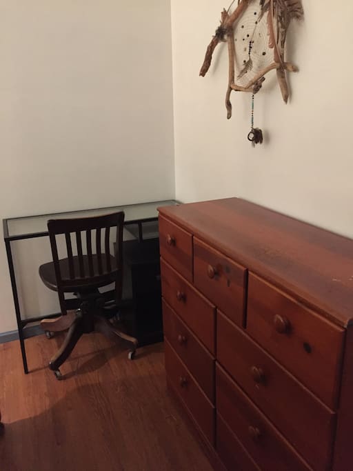 Double room desk