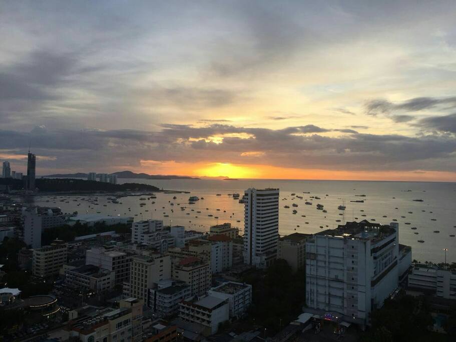 套房内可以看见的海景 sea sight from room