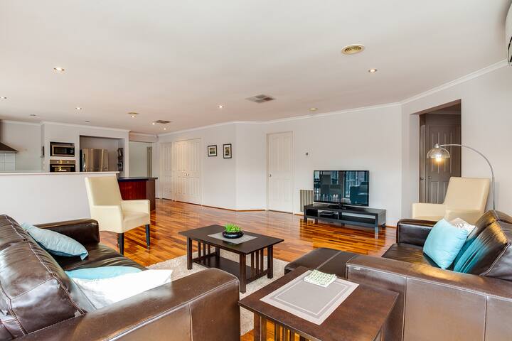 Aquatic Bliss gallery image 3