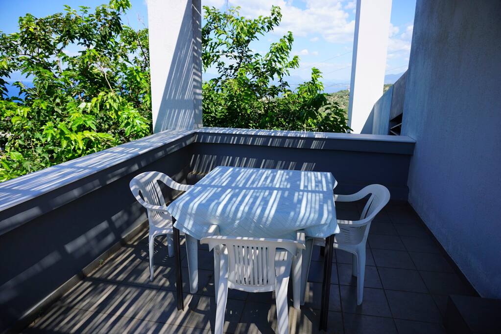 The balcony of the upper floor