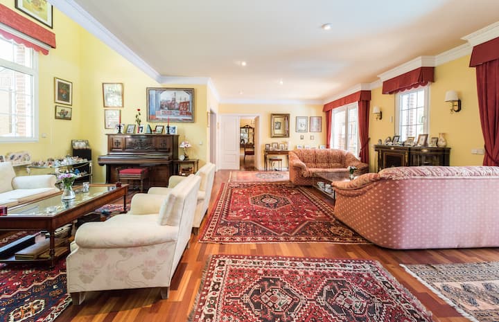 Beautiful Bedroom  In A Luxury House Near Madrid - Villanueva de la Cañada