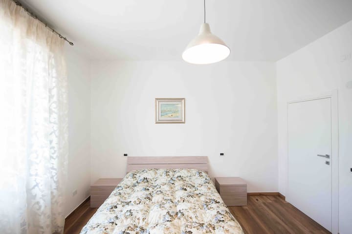 საძინებელი 4