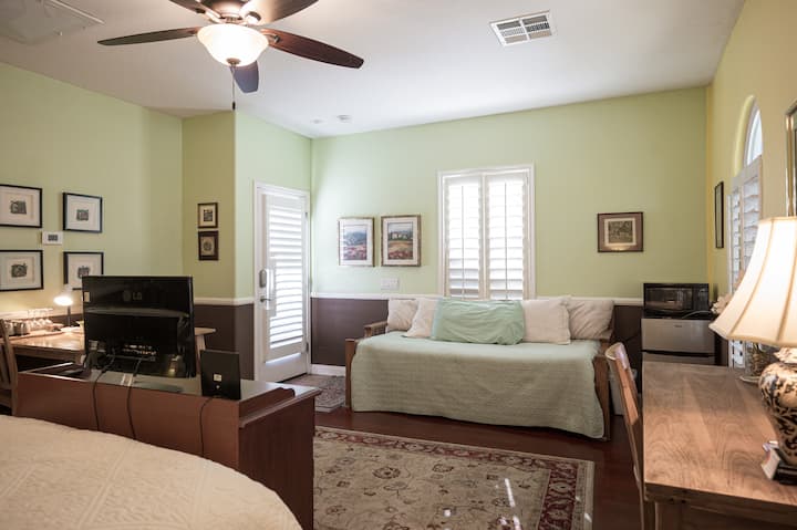 Guest Suite W/private Entrance - 拉斯維加斯, NV