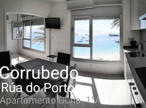 Centrally located apartment with beautiful views of the harbor