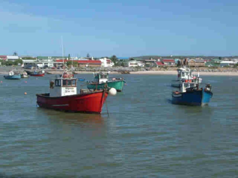 Struisbaai fishing boat harbour
