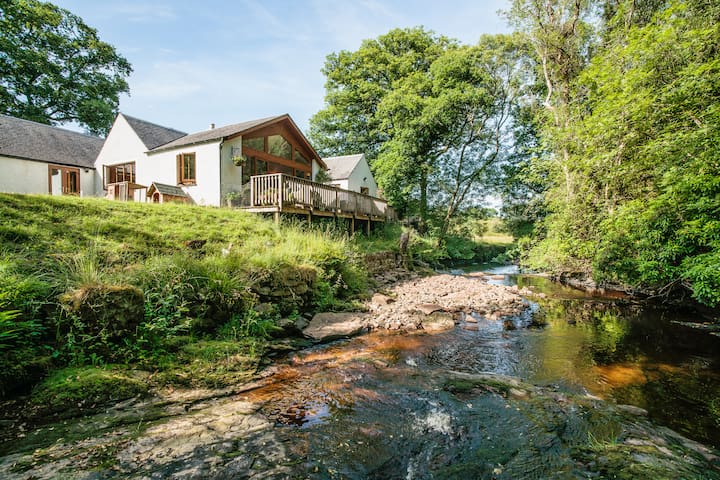 Twin Room/Private Bath, Loch Lomond