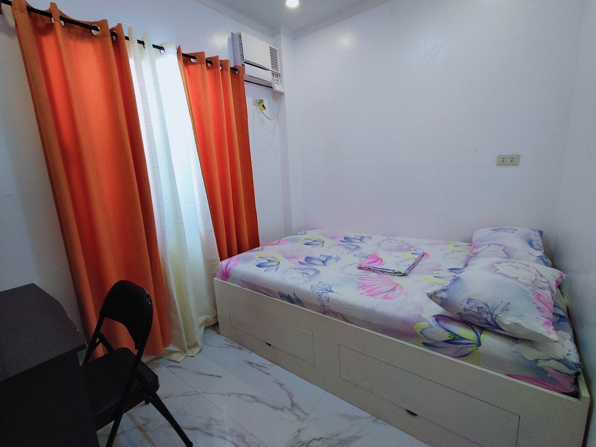 Rooom 3 ( الطابق الثاني)