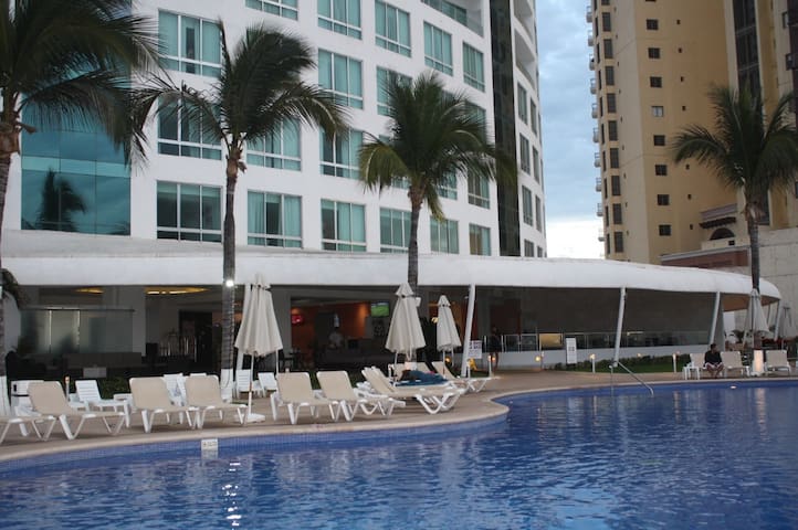 Hotel Park Royal Condominio 702 frente al mar