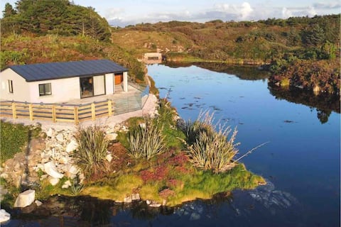 Secluded Coastal Retreat