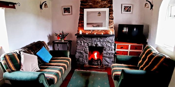 Traditional Farm 'The Small Cottage' - Ireland