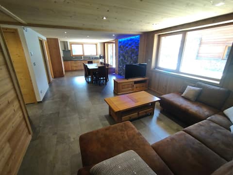 Top performing Airbnb: "Gentiane" Chalet Valmeinier in Valmeinier