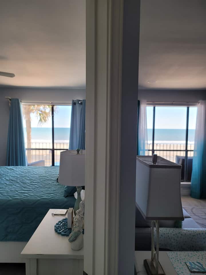 Pamje nga Gjiri i Meksikës nga dhoma e ndenjjes dhe dhoma kryesore e gjumit 