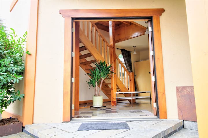 The Portland Villa on Alberta St gallery image 2