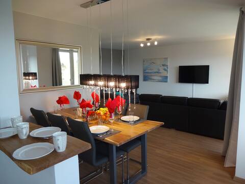 Luxury Apartment on Dachau Train Station