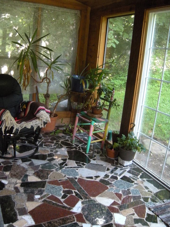 Mountain Eco Retreat near Asheville