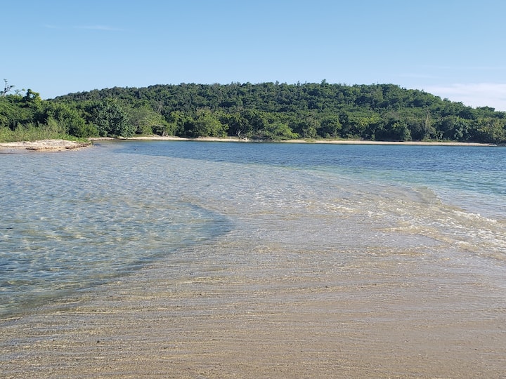 Isla Nena Beach House walk to the beach & tours Houses for Rent in