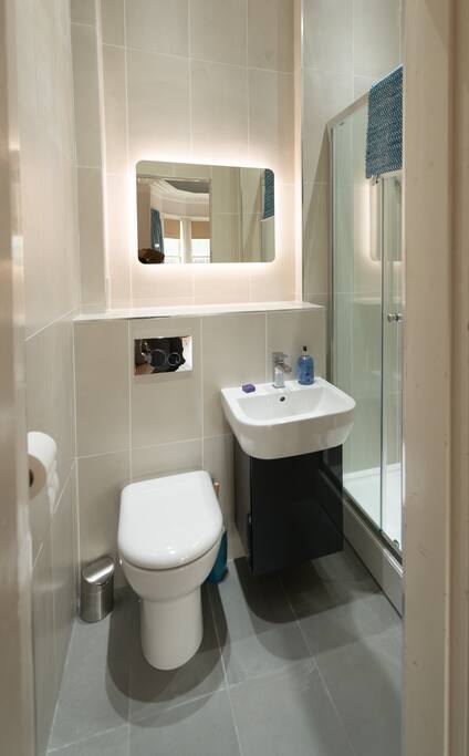 Ensuite bathroom